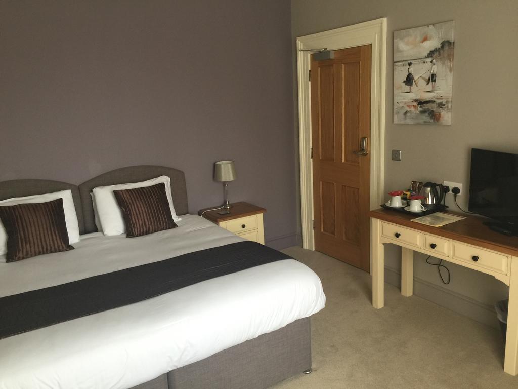 The Clyffe Hotel Lowestoft Extérieur photo